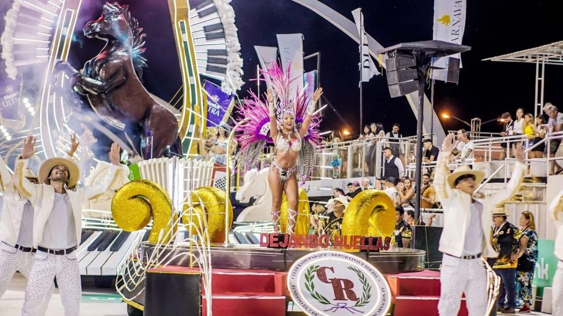 Récord de público en primera ronda de Carnaval Encarnaceno 2025