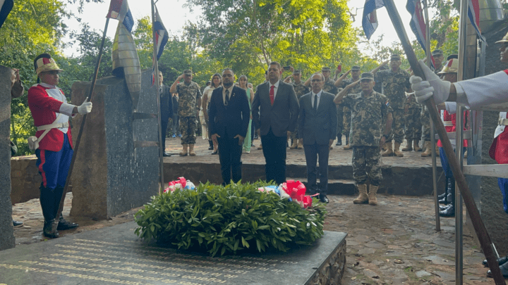 Autoridades rinden homenaje a los héroes en Cerro Corá