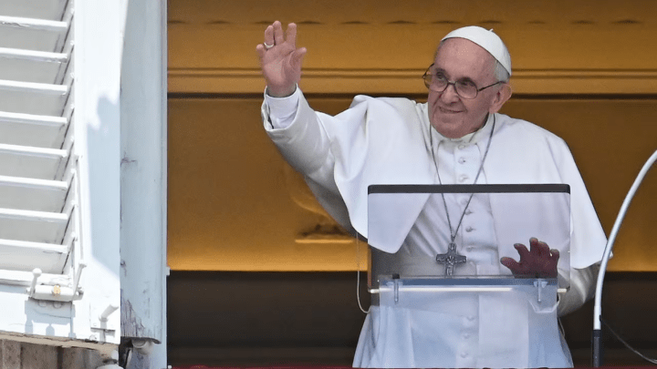 Tras crisis respiratoria, el papa Francisco pasó una «noche tranquila»