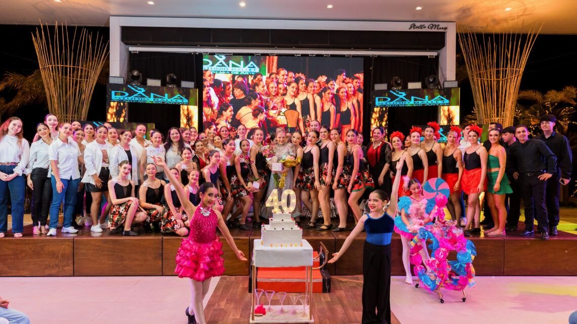 Dana Studio Ballet celebró sus 40 años con una gala inolvidable a orillas del Paraná