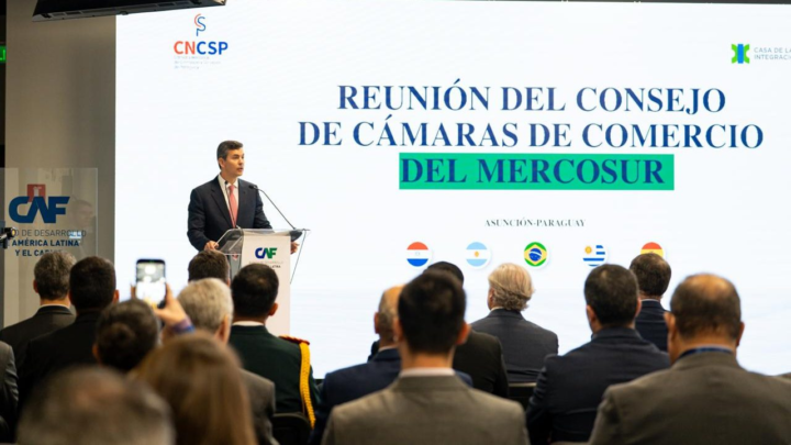 Peña afirma que el Mercosur debe sacurdirse y encarar sus desafíos, en reunión de Cámaras de Comercio