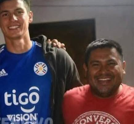 ¡Apareció la camiseta de la Sub 17 que Orlando Gill vendió en pandemia!