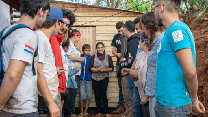 Techo Py invita a voluntarios a construir viviendas en cinco departamentos