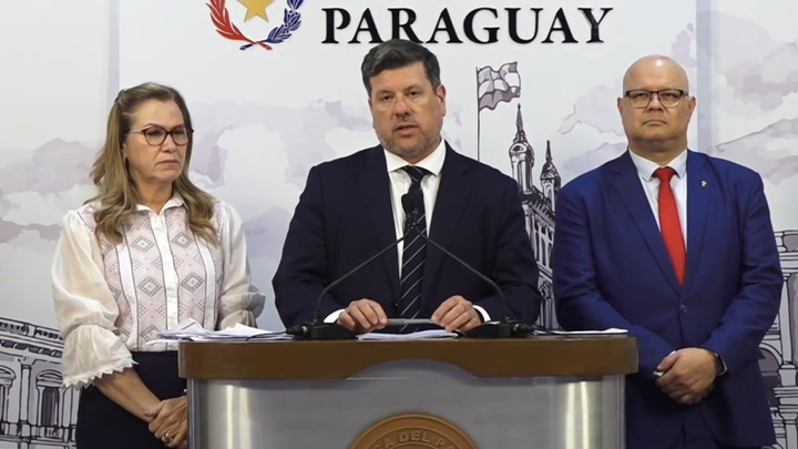 Gobierno anuncia aumento histórico en salud para medicamentos, obras y nombramientos